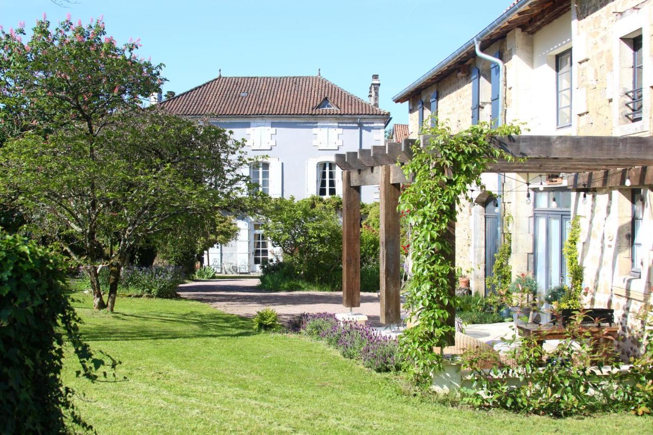 La Chataigne Villa Piégut-Pluviers Exterior foto
